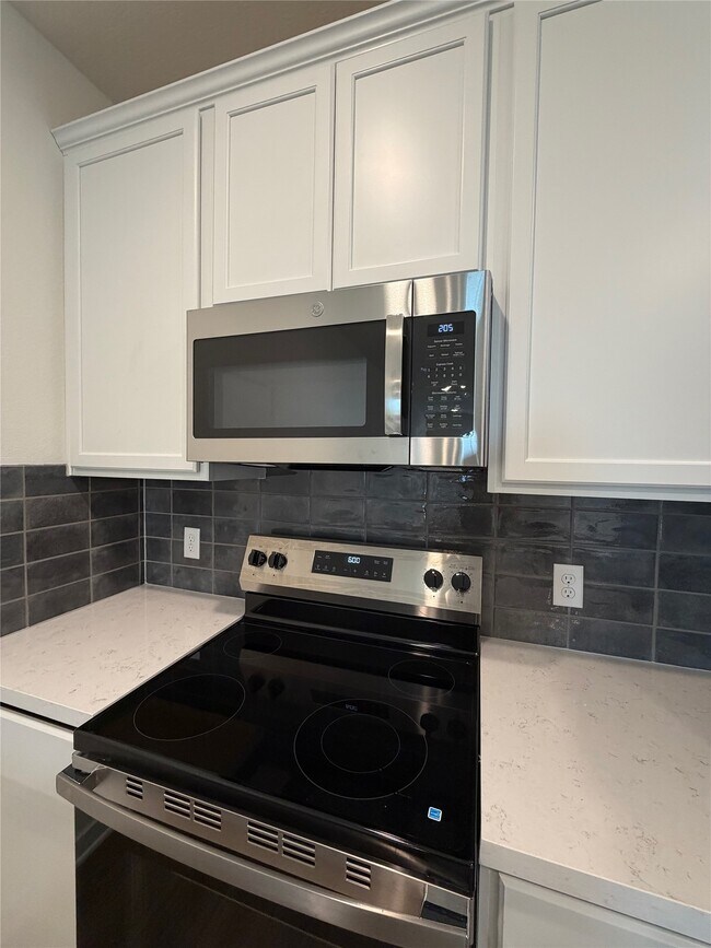 Building Photo - 10661 Berry Br Ln