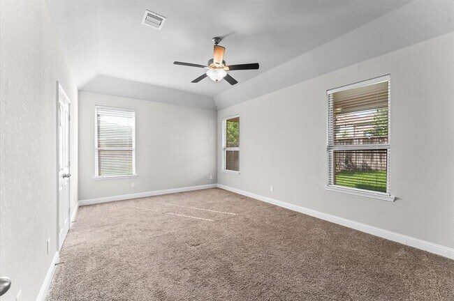 Building Photo - 130 Bloomhill Pl