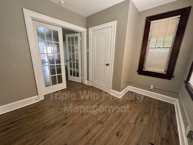 Building Photo - 424 Abston St
