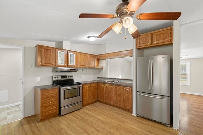 Building Photo - 137 Wendy Hill Ln