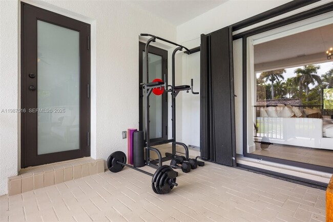 Building Photo - 14615 SW 77th Ct