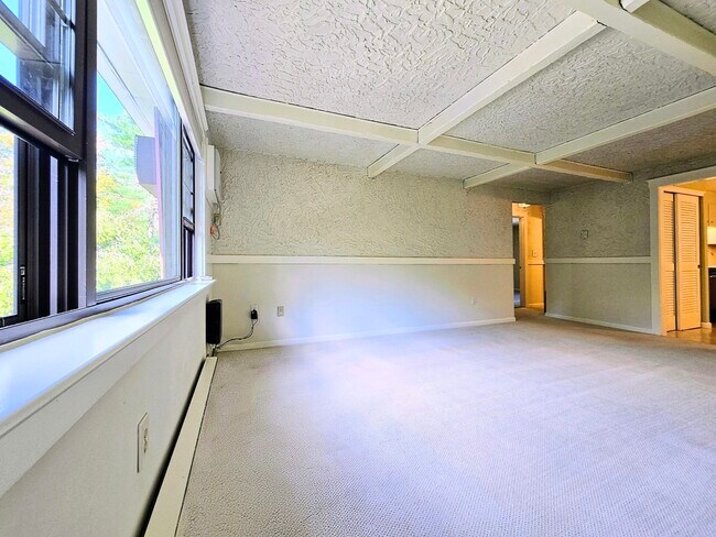 Building Photo - 35 Swanson Ct
