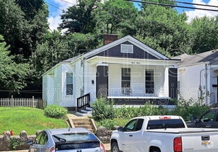 Building Photo - 715 N 33rd St