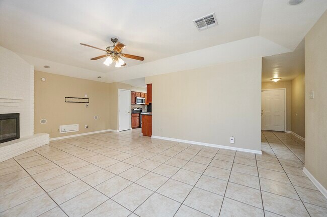 Building Photo - 7315 Foxside Ln