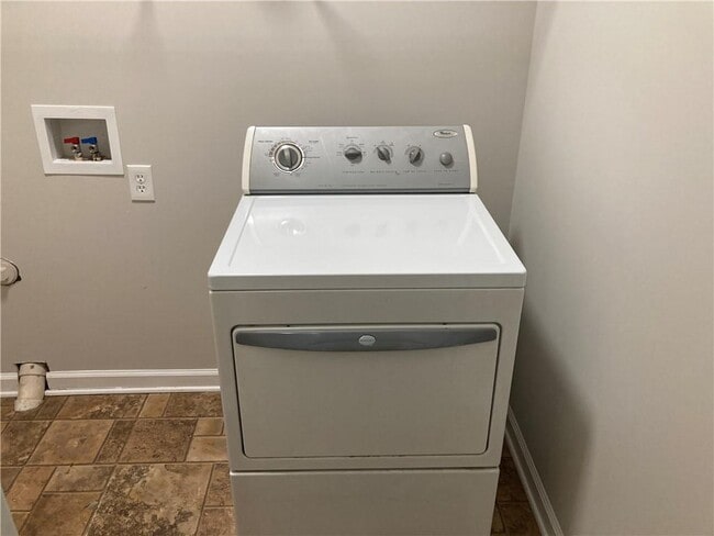 Building Photo - 273 Housley Dr