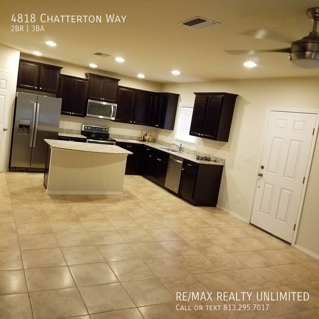 Building Photo - 4818 Chatterton Way