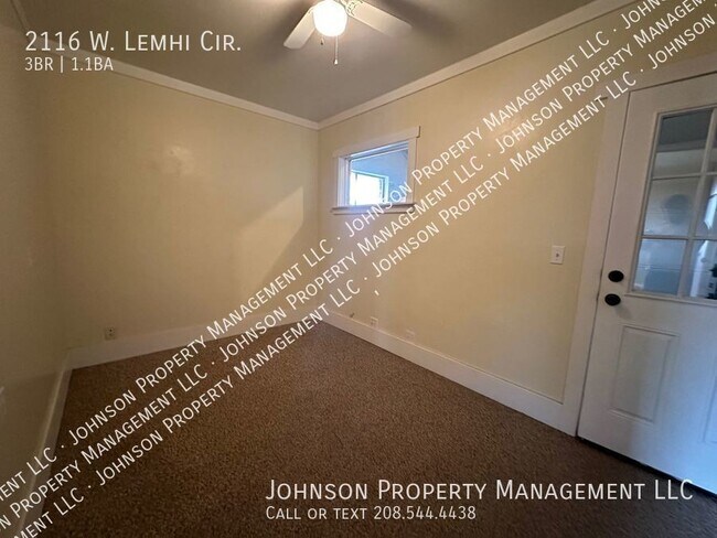 Building Photo - 2116 W Lemhi St