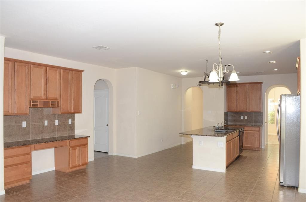 Building Photo - 18218 Fairhope Oak Ct