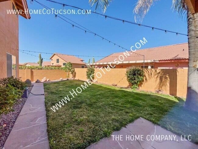 Building Photo - 9937 N Woodstone Trail
