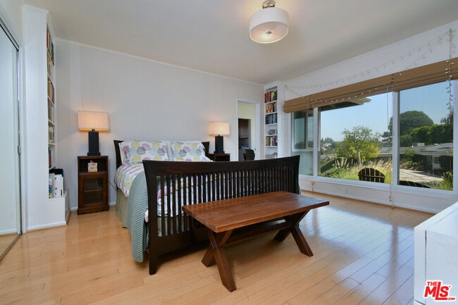 Building Photo - 3421 Castlewoods Pl