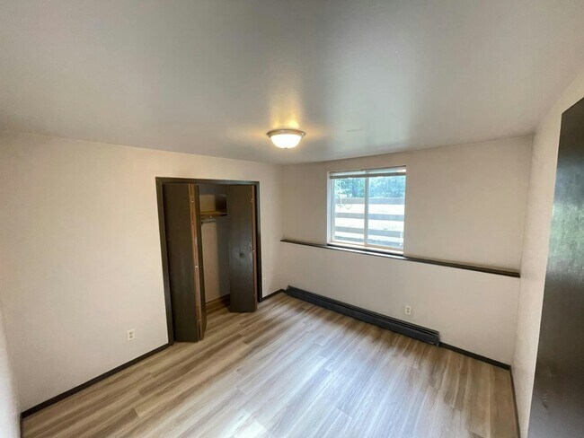 Building Photo - 271 Shannon Ct