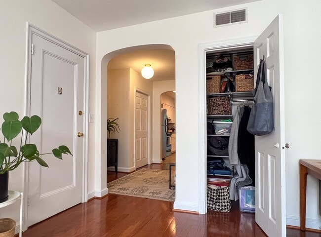 Building Photo - 6718 3rd St NW