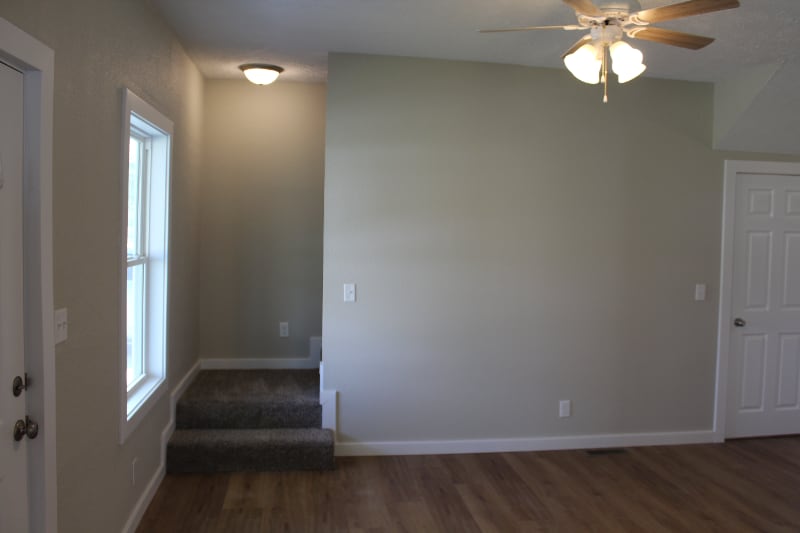 Building Photo - 419 S Clay St