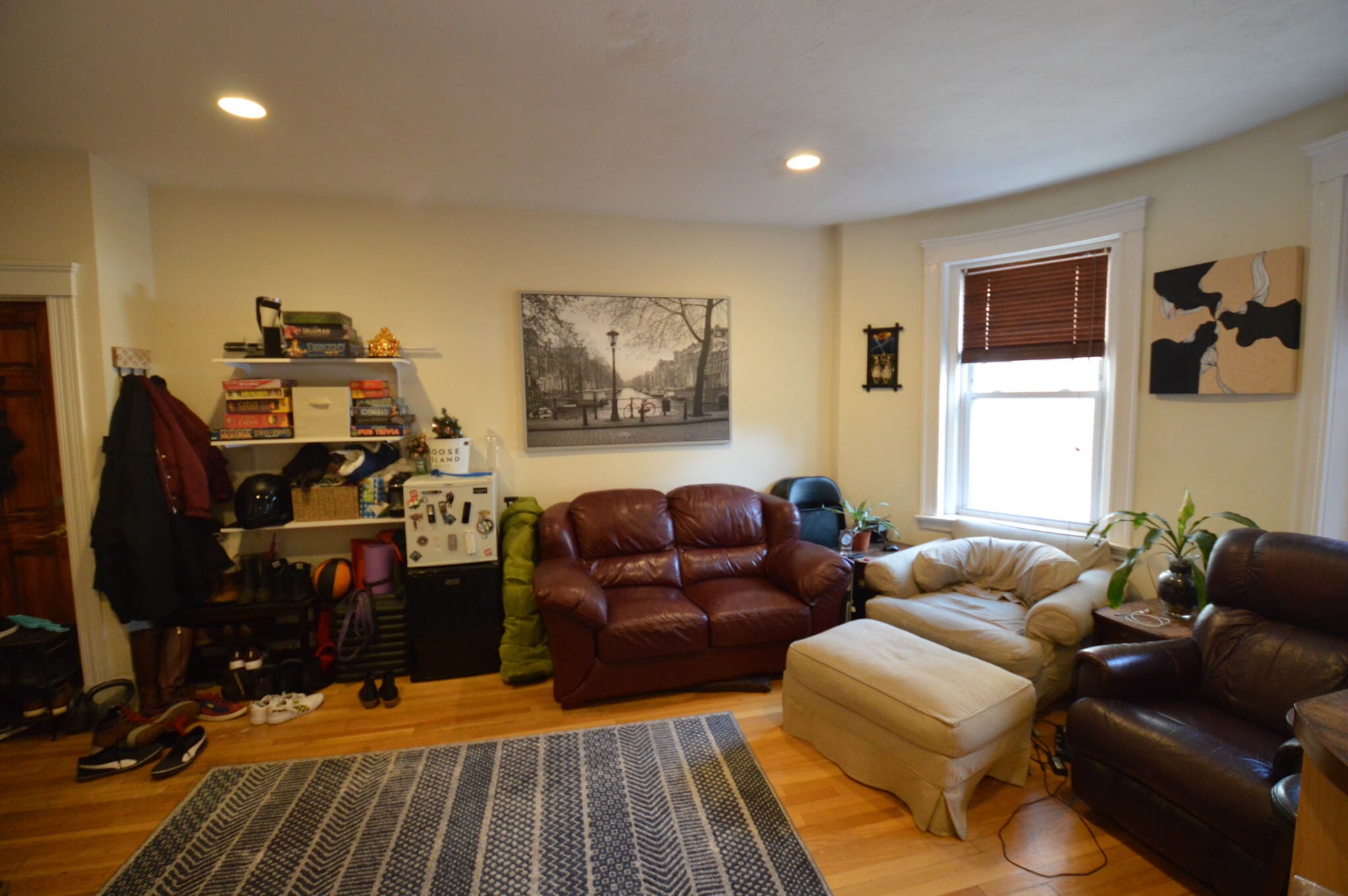 Building Photo - 69 Babcock St