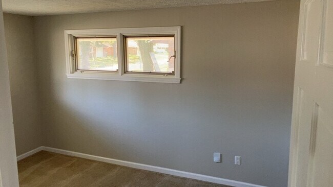 Building Photo - 4783 Loxley Dr