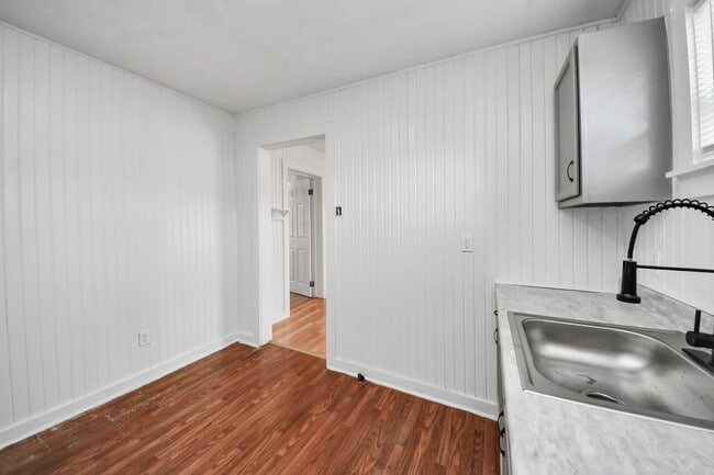 Building Photo - 3804 Lila St