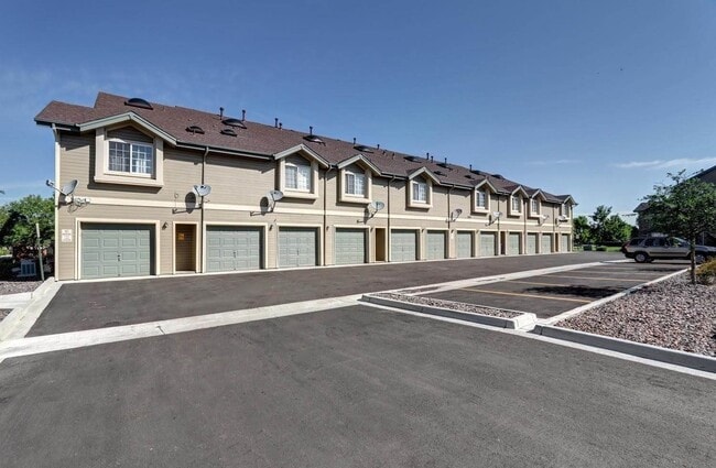 Building Photo - 2850 W Centennial Dr