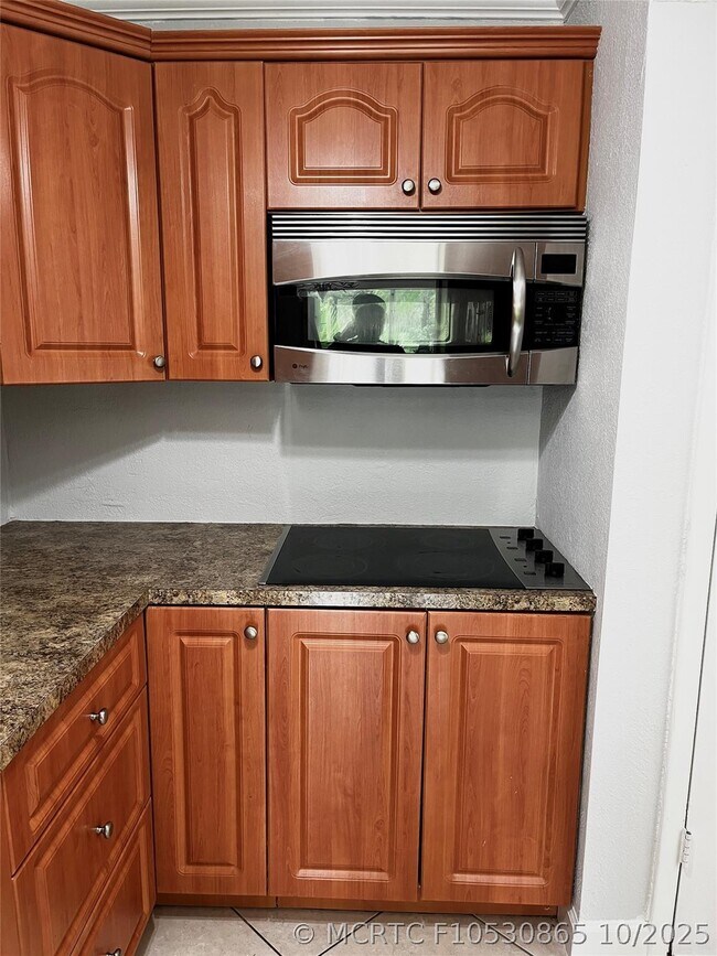 Building Photo - 8149 Lagos De Campo Blvd