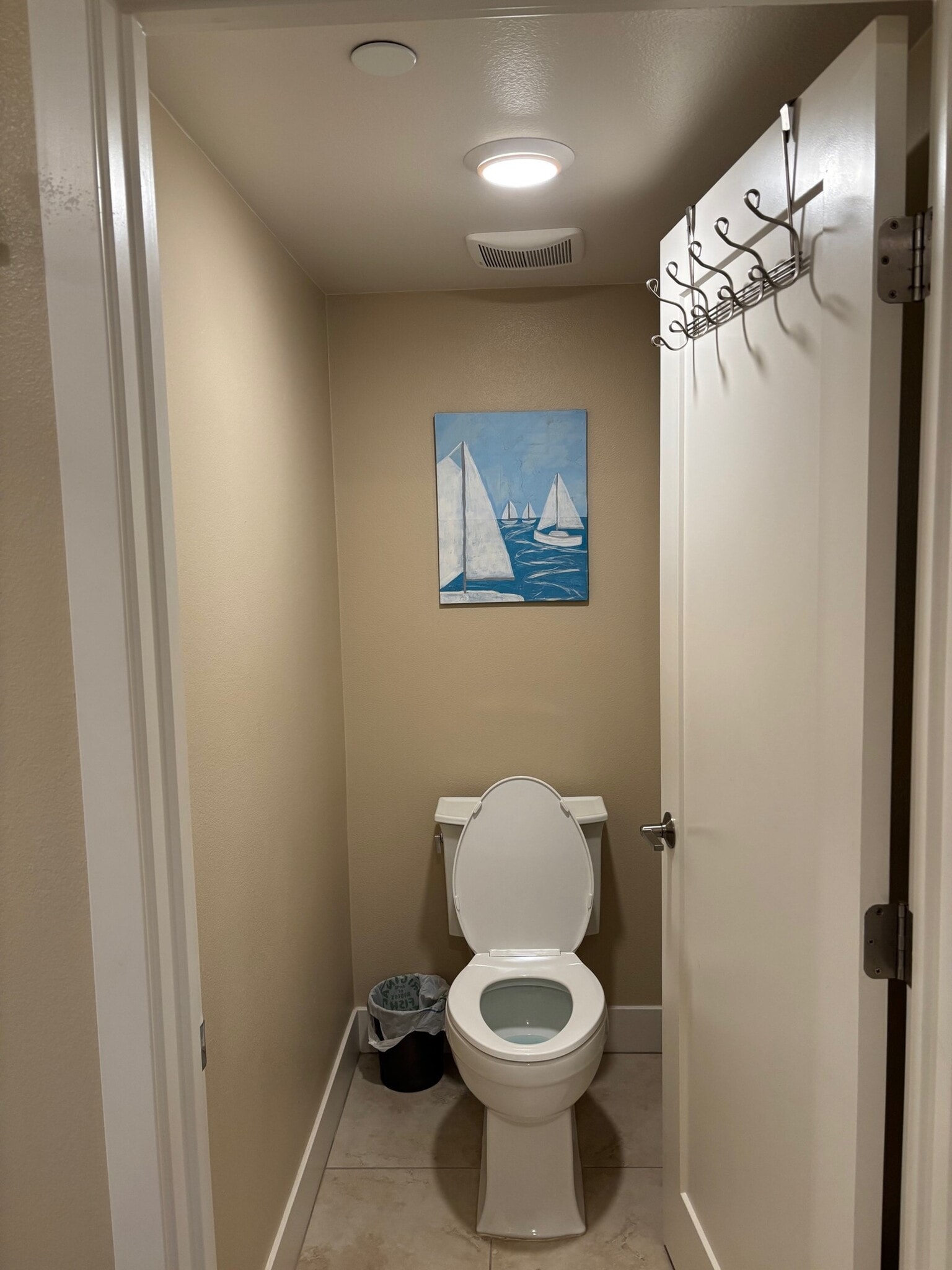 Building Photo - 2406 Torrey Pines Rd