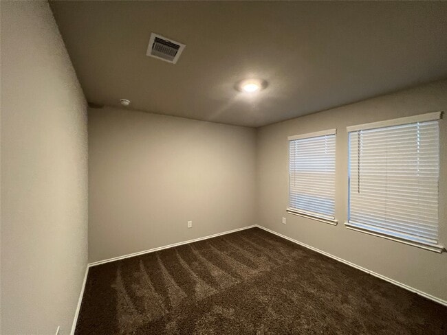 Building Photo - 332 Pecos Dr