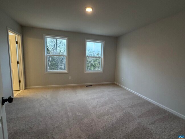 Building Photo - 5992 Cling Ln