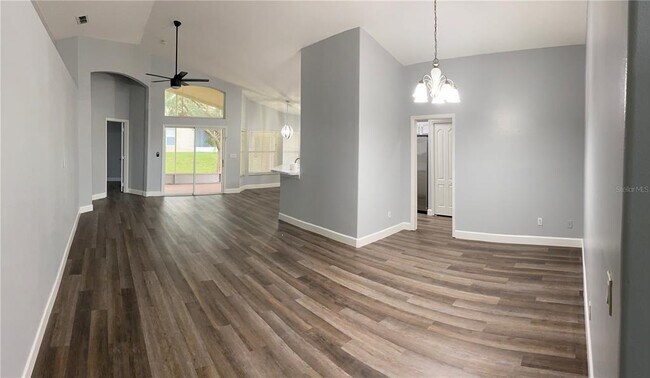 Building Photo - 15727 Bay Vista Dr