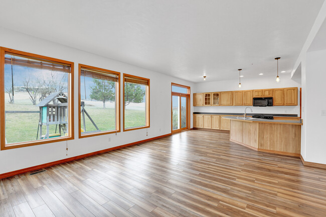 Family Room/Kitchen - 251 Dune Dr