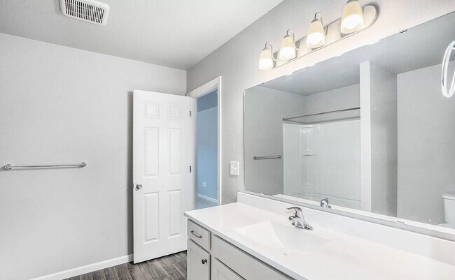 Building Photo - Beautiful Street With Newer Home for Lease