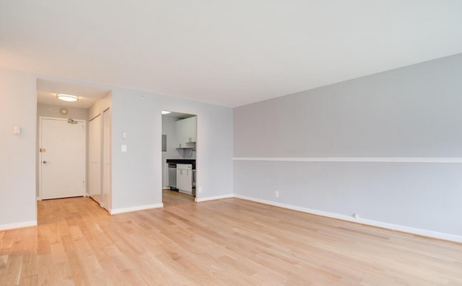 Building Photo - 1101 3rd St SW