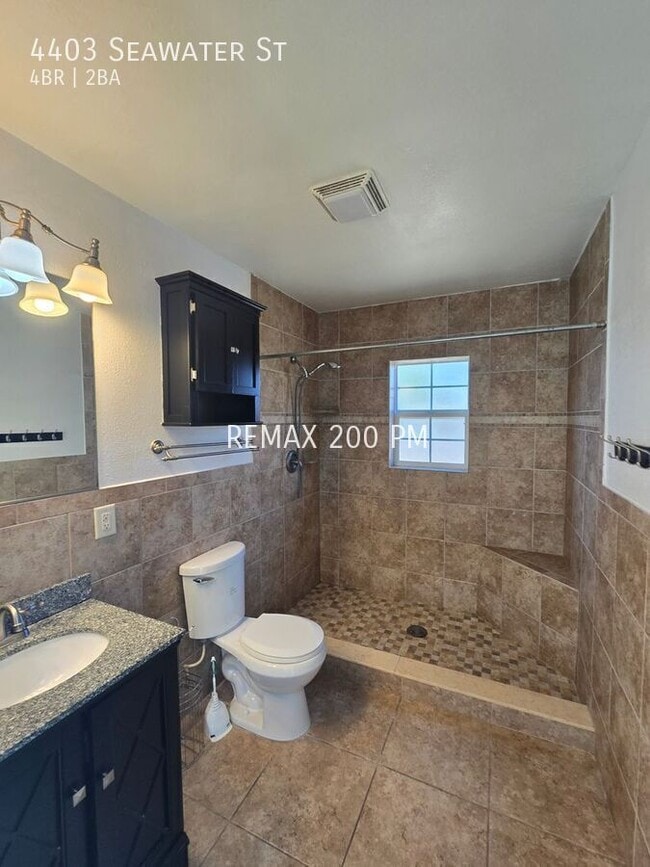 Building Photo - 4403 Seawater St