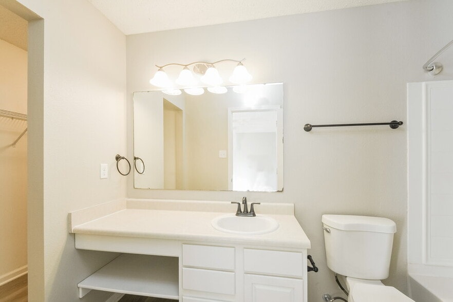 Building Photo - 6785 W Stansbury Blvd