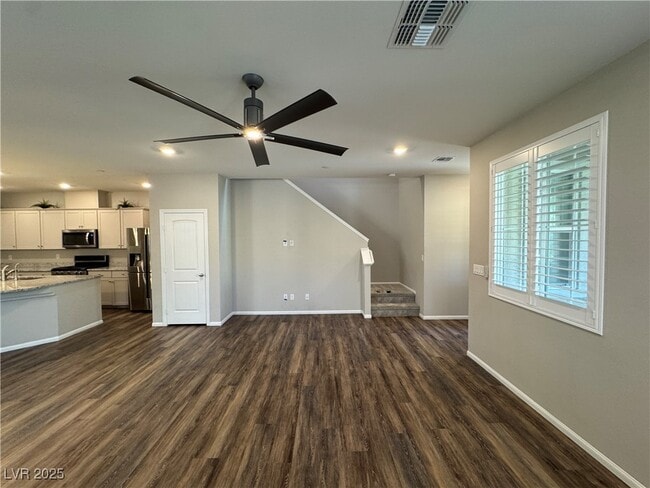 Building Photo - 3204 Brynley Ave