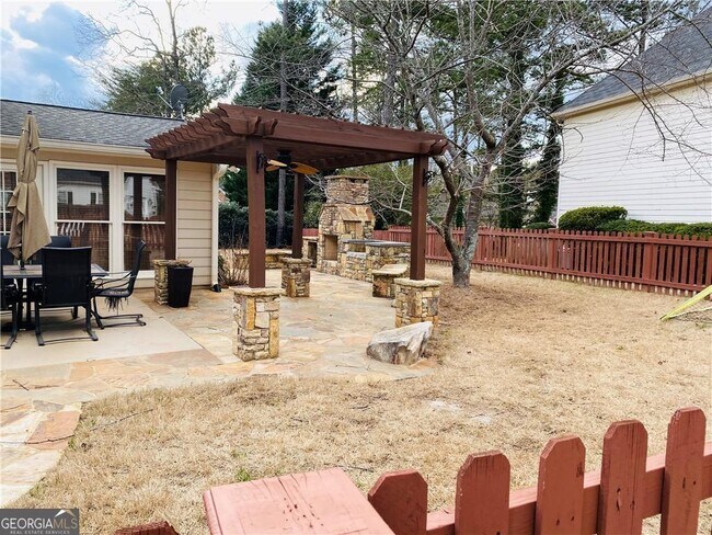 Building Photo - 1602 Chadwick Ridge Dr NW