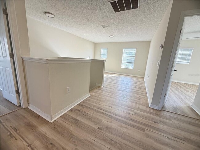 Building Photo - 246 Canna Dr