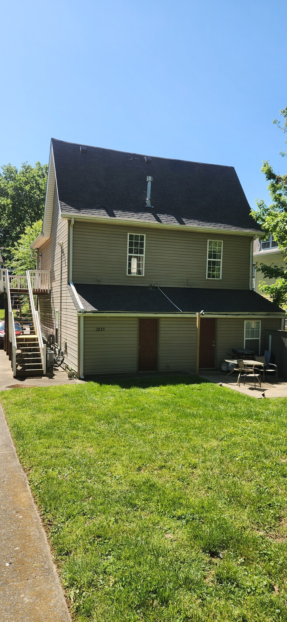 Building Photo - 2935 Grinstead Dr