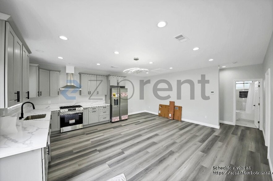 Building Photo - 4514 Ellenwood Dr