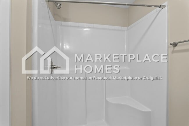 Building Photo - 2233 Perrins Ln