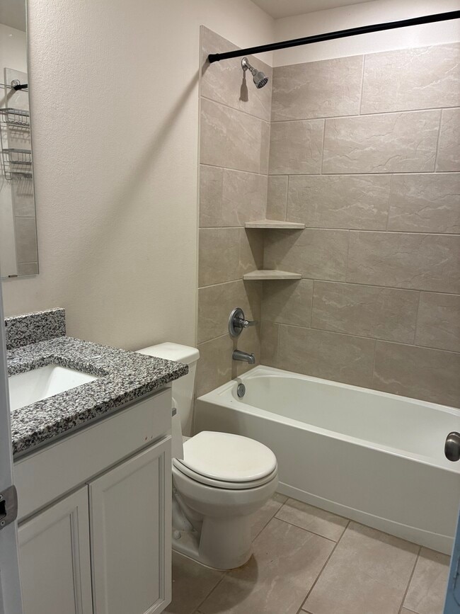 Building Photo - 6208 Rockford Dr