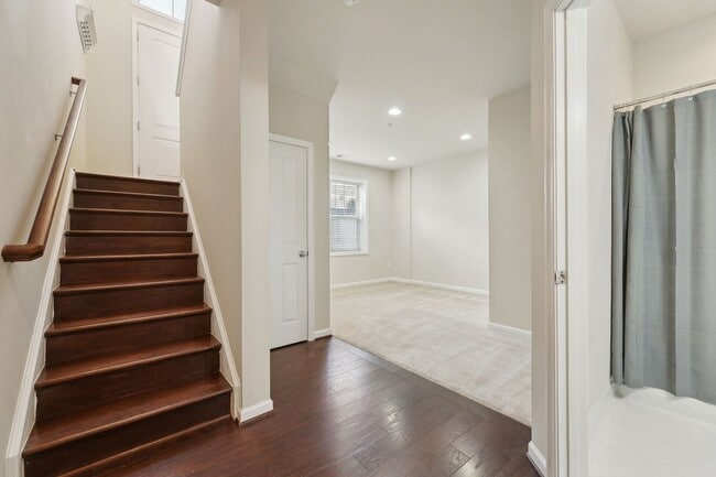 Building Photo - 13706 Petrel St