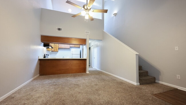 Building Photo - 1257 E Orange Ave