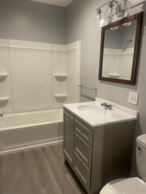 Building Photo - 201 W Main St