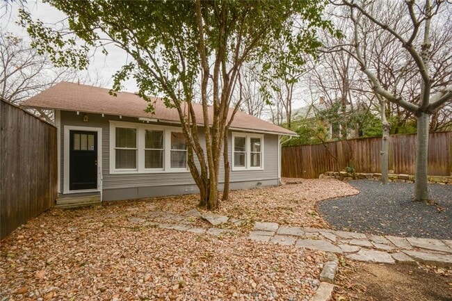 Building Photo - 3006 Fruth St