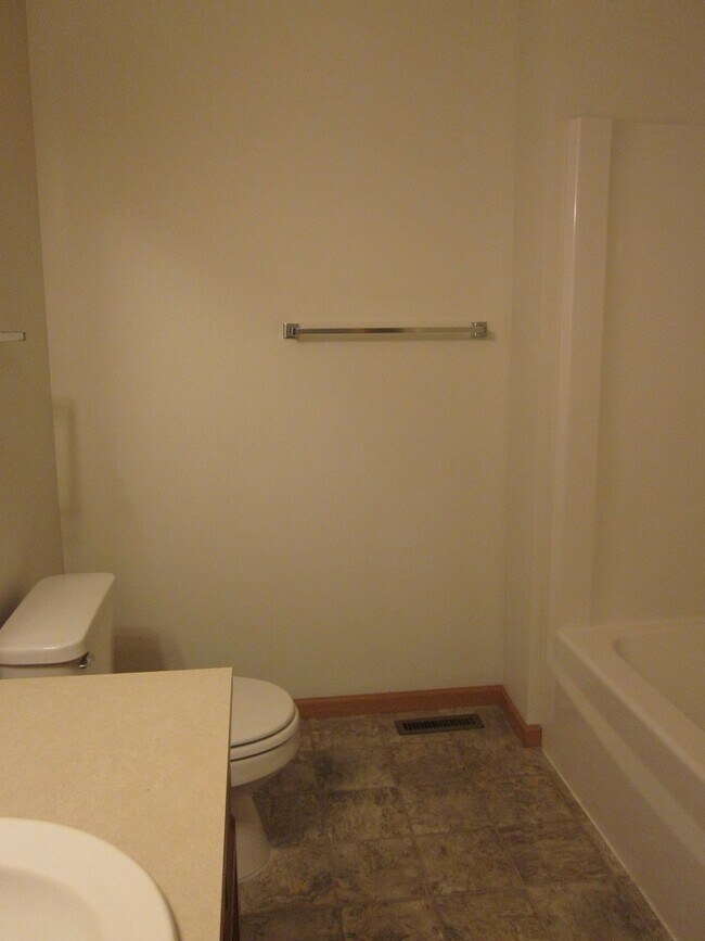 Building Photo - Beautiful Rental Close To East Campus