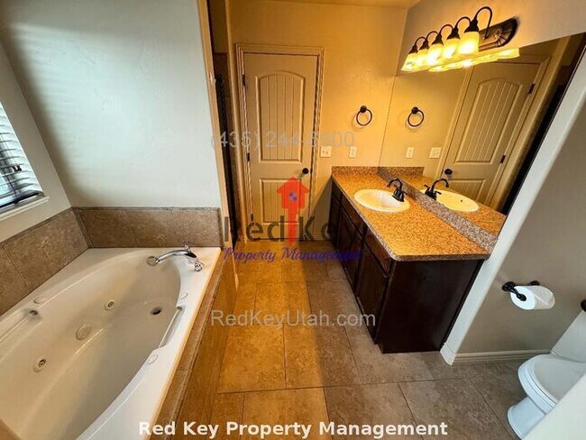 Building Photo - 770 N Single Family Home