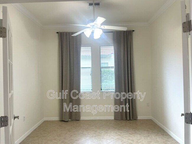 Building Photo - 10485 Crooked Crk Dr