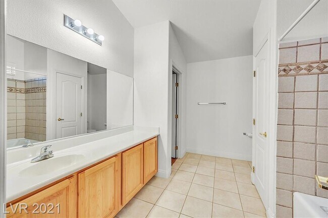 Building Photo - 2290 Bull Lake Dr