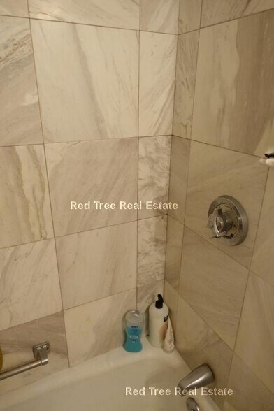 Building Photo - 12 Dean Rd