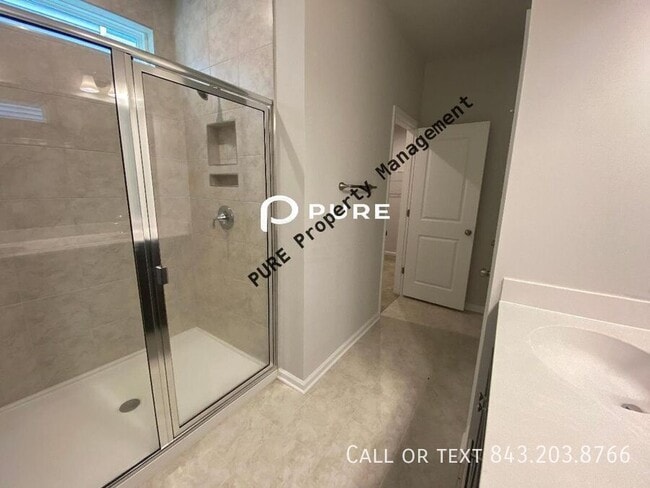 Building Photo - 419 Brookgreen Dr