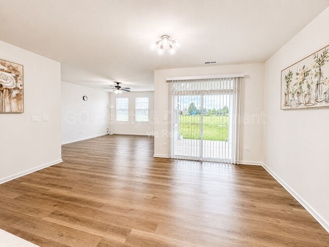 Building Photo - 14729 Greenbriar Dr