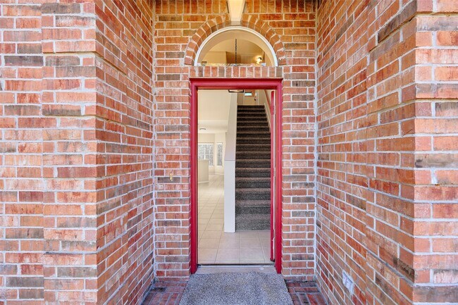 Building Photo - 1815 Tickner St